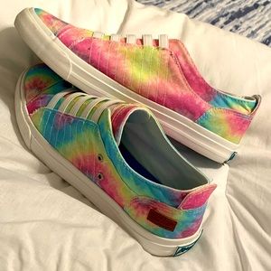 Women’s slip on shoes